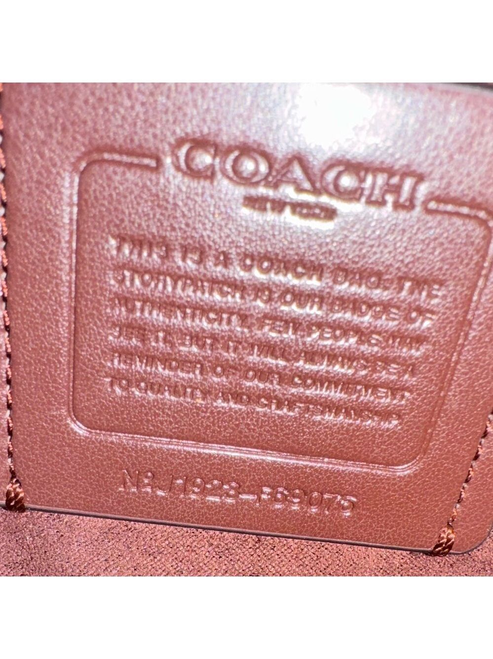 Coach - Zoe Carrycall - Black Leather and Signature Monogram Nice Condition 2019 - Picture 12 of 12